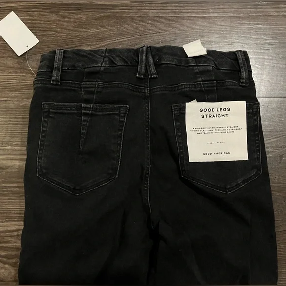 NWT Good American Black Good Legs Straight Jeans - Picture 4 of 5